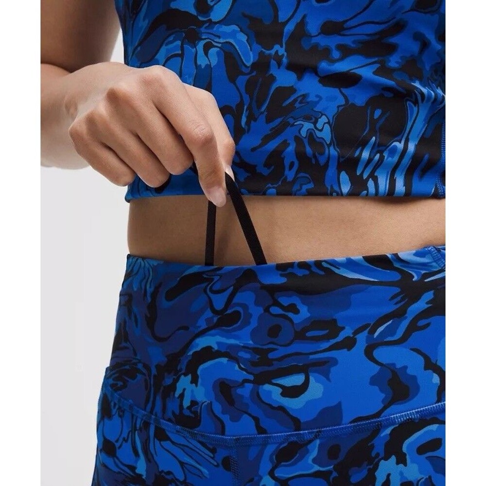 NWT Lululemon Size 8 Fast & Free HR Short 6” *Pockets Galactic Cobalt Blue - Picture 16 of 16